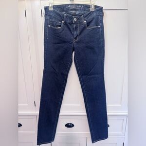 NEW American Eagle Outfitters Women's Dark Blue Skinny Suoer stretch Jeans